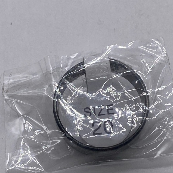 Stainless Steel Unisex Ring Black Sliver - Picture 8 of 9